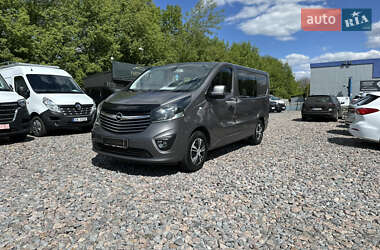 Минивэн Opel Vivaro 2015 в Ровно