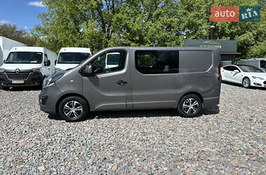 Мінівен Opel Vivaro 2015 в 