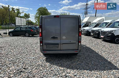 Мінівен Opel Vivaro 2015 в 