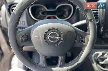Мінівен Opel Vivaro 2015 в 