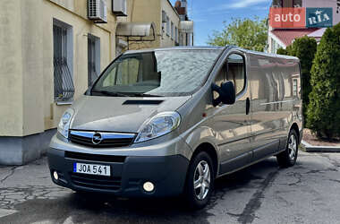 Вантажний фургон Opel Vivaro 2014 в 