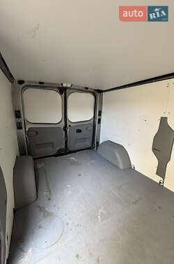 Вантажний фургон Opel Vivaro 2014 в 