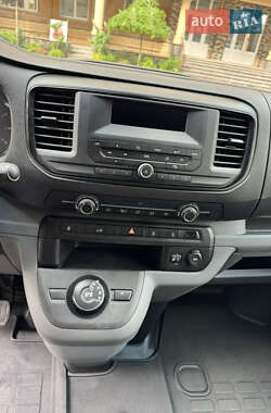 Минивэн Opel Vivaro 2020 в 