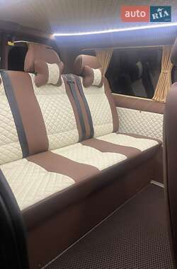 Мінівен Opel Vivaro 2015 в 
