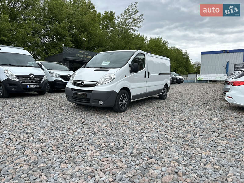 Opel Vivaro 2014