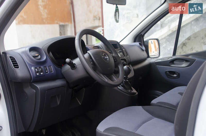 Минивэн Opel Vivaro 2017 в Кременце