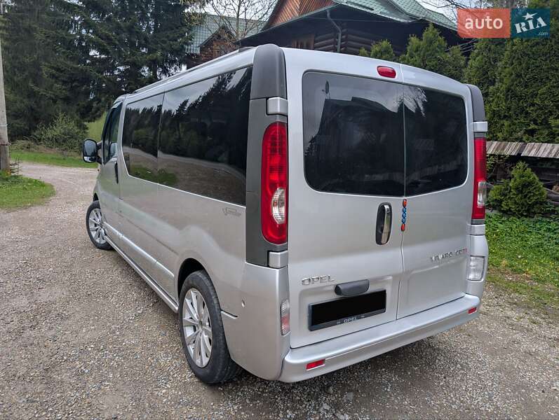 Мінівен Opel Vivaro 2012 в Яремчі фото 13 Мінівен Opel Vivaro 2012 в Яремчі