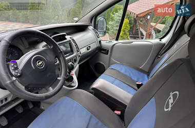 Минивэн Opel Vivaro 2005 в 