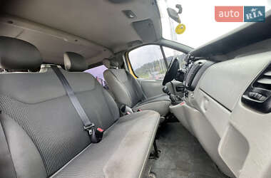 Грузовой фургон Opel Vivaro 2010 в 