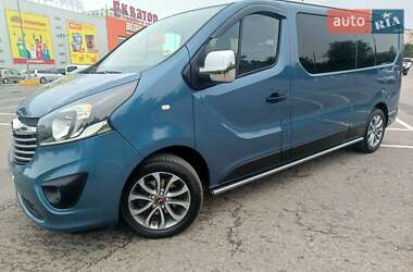 Минивэн Opel Vivaro 2016 в Черновцах