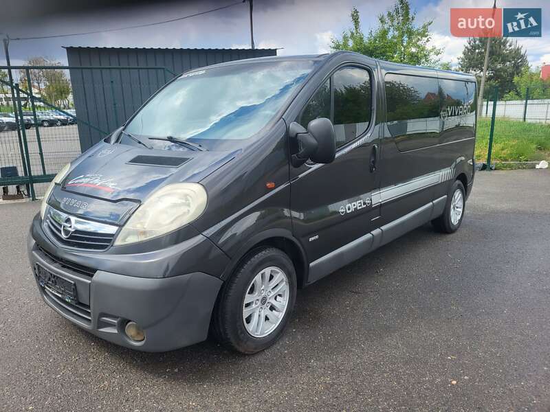 Минивэн Opel Vivaro 2007 в 