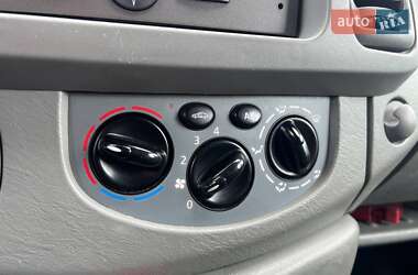 Минивэн Opel Vivaro 2010 в 