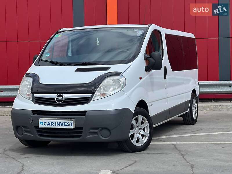 Минивэн Opel Vivaro 2010 в Киеве