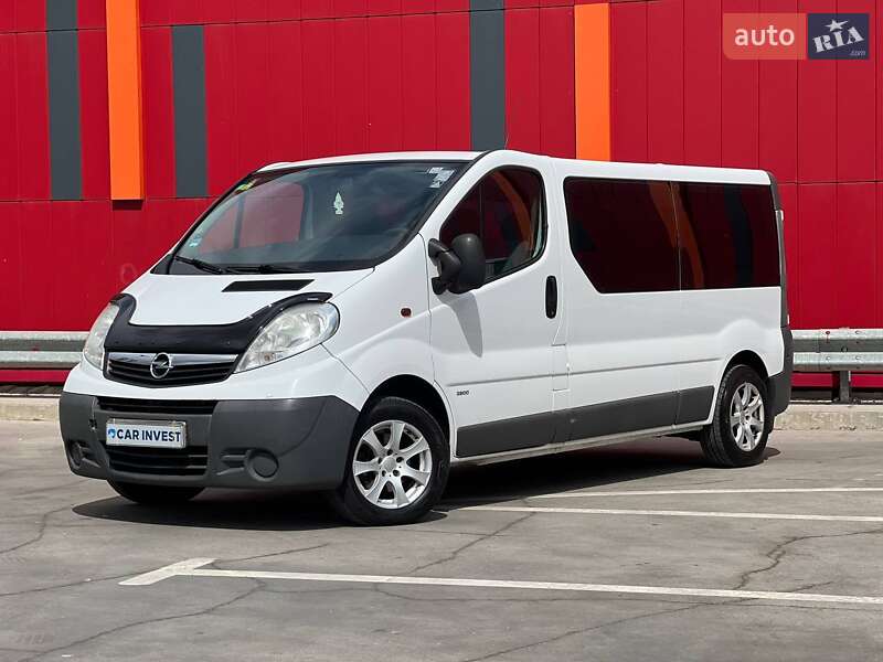 Минивэн Opel Vivaro 2010 в Киеве