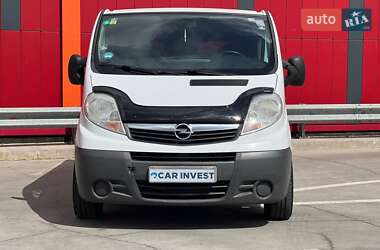 Минивэн Opel Vivaro 2010 в 