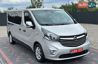 Минивэн Opel Vivaro 2016 в Берегово
