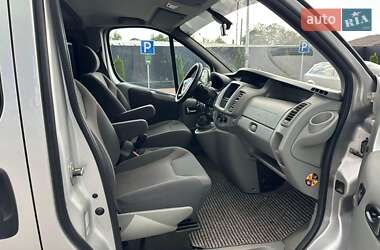 Мінівен Opel Vivaro 2011 в 