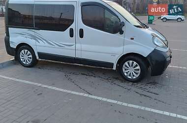 Минивэн Opel Vivaro 2004 в 