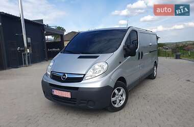 Вантажний фургон Opel Vivaro 2013 в Шумську