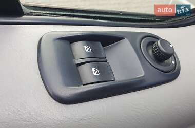 Грузовой фургон Opel Vivaro 2013 в 