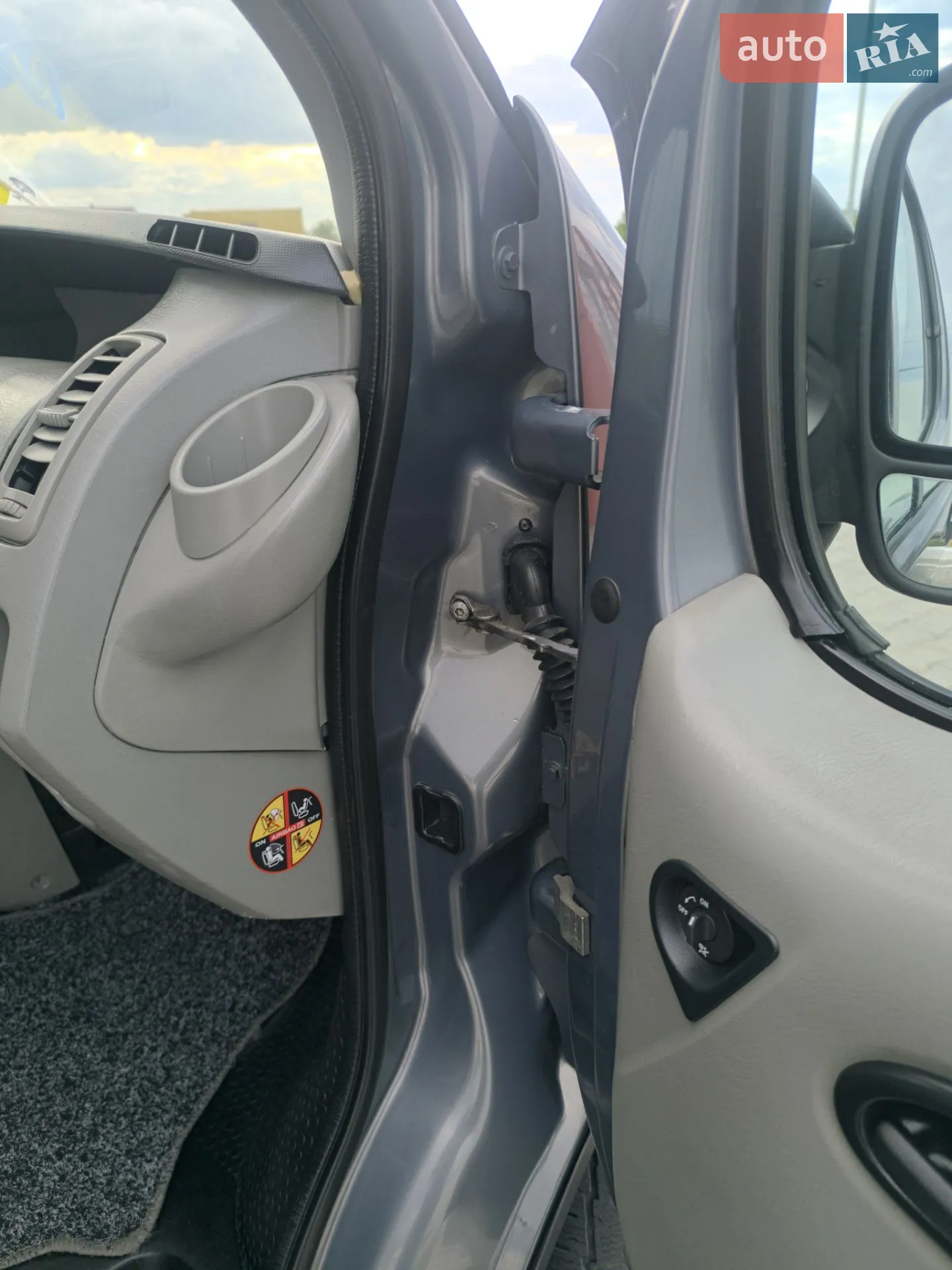 2011 Opel Vivaro - мініатюра 55