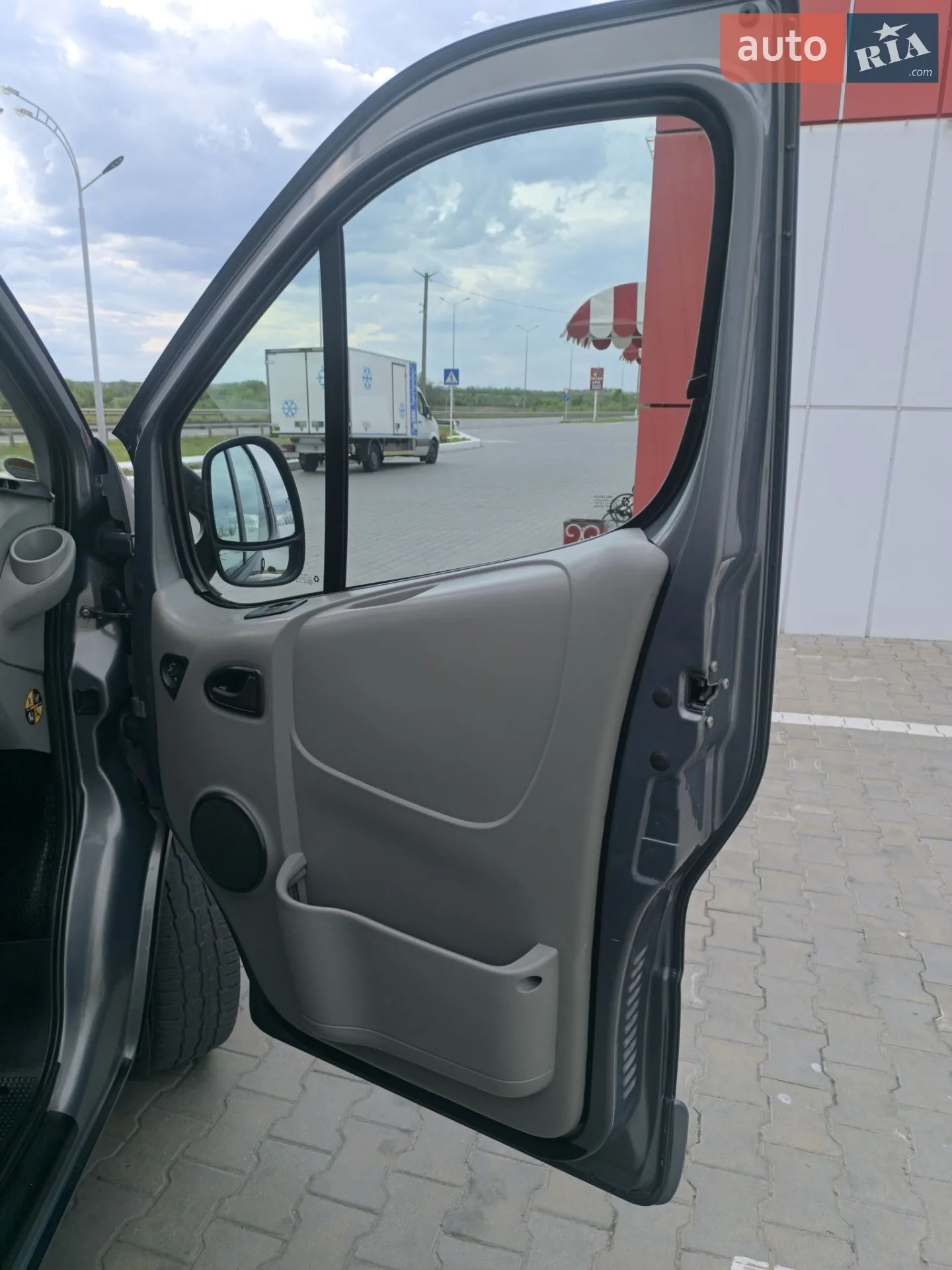 2011 Opel Vivaro - мініатюра 58