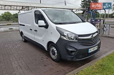 Вантажний фургон Opel Vivaro 2016 в Дніпрі
