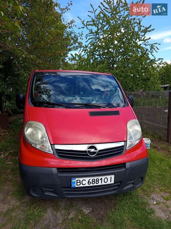 Opel Vivaro 2006