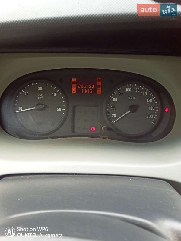 Мінівен Opel Vivaro 2010 в Дніпрі фото 12 Мінівен Opel Vivaro 2010 в Дніпрі