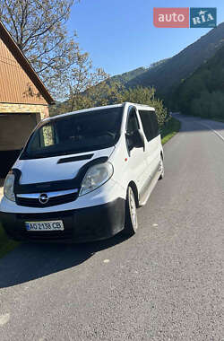 Минивэн Opel Vivaro 2013 в Хусте