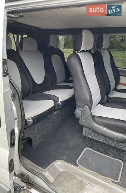Мінівен Opel Vivaro 2004 в 