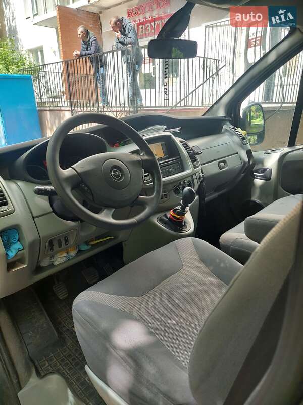 Минивэн Opel Vivaro 2012 в Львове
