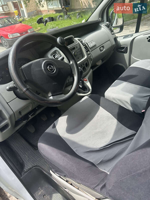 Минивэн Opel Vivaro 2006 в Хмельницком