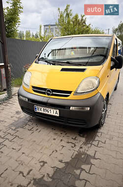Мінівен Opel Vivaro 2004 в 