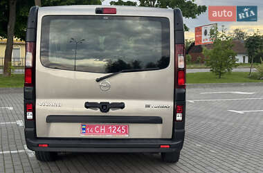Минивэн Opel Vivaro 2015 в 