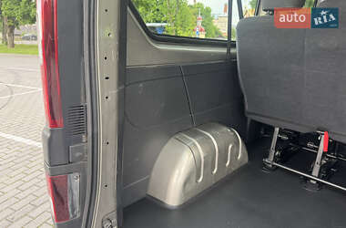 Минивэн Opel Vivaro 2015 в 