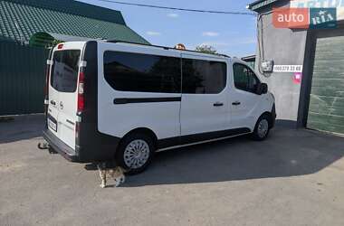 Минивэн Opel Vivaro 2016 в 