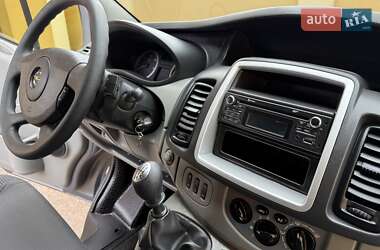 Мінівен Opel Vivaro 2013 в 