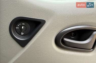 Мінівен Opel Vivaro 2013 в 