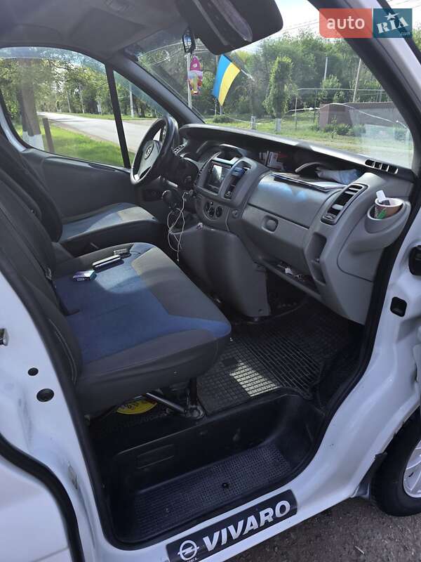 Мінівен Opel Vivaro 2006 в Одесі