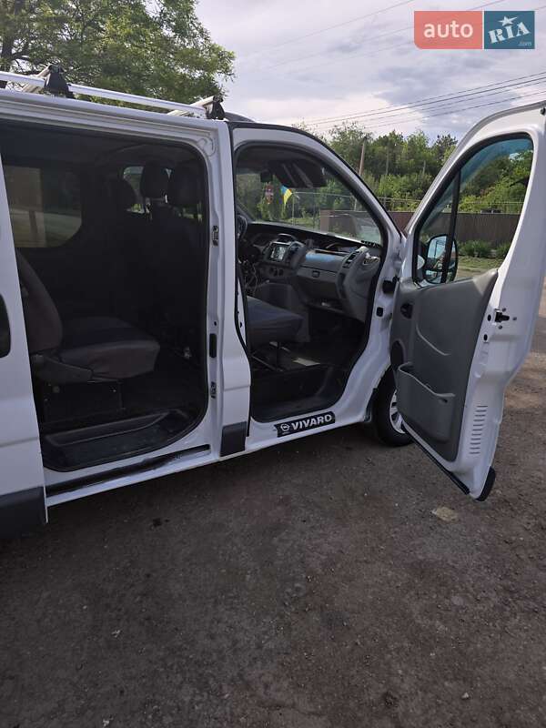 Мінівен Opel Vivaro 2006 в Одесі