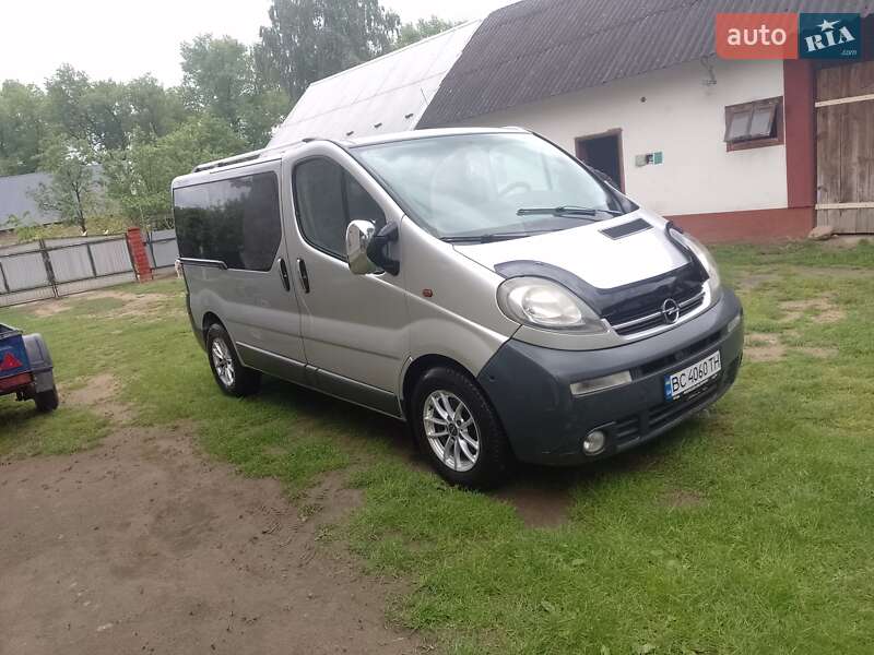 Минивэн Opel Vivaro 2005 в Мостиске