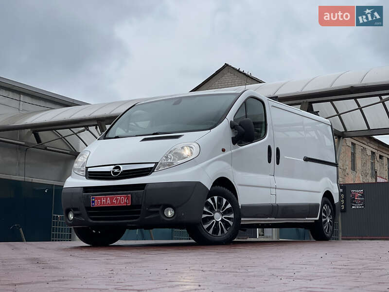 Грузовой фургон Opel Vivaro 2014 в 