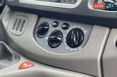 Грузовой фургон Opel Vivaro 2014 в 