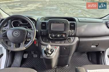 Мінівен Opel Vivaro 2015 в 