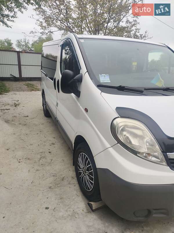 Минивэн Opel Vivaro 2007 в Киеве