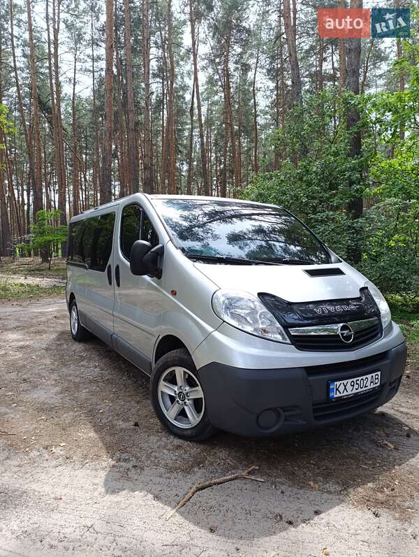 Минивэн Opel Vivaro 2012 в Харькове