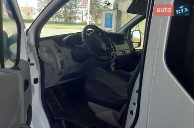 Минивэн Opel Vivaro 2011 в 