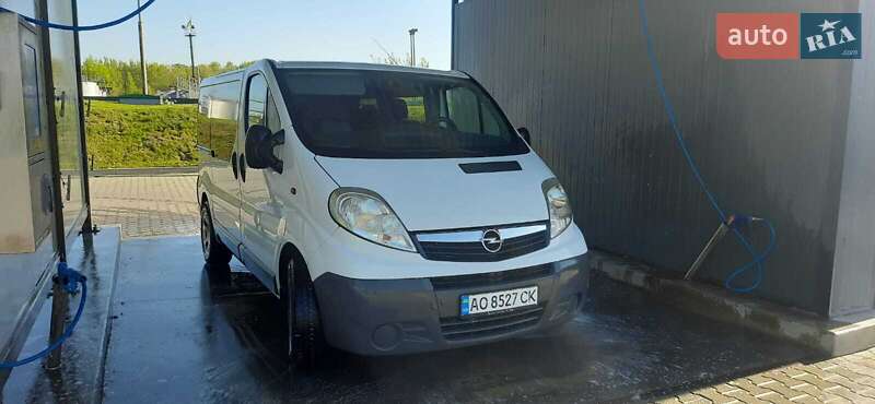 Минивэн Opel Vivaro 2011 в Коломые