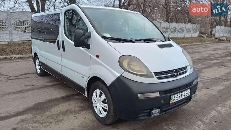 Мінівен Opel Vivaro 2003 в Солоному